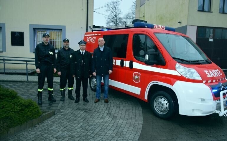 W Bieżywodach mają nowy wóz strażacki