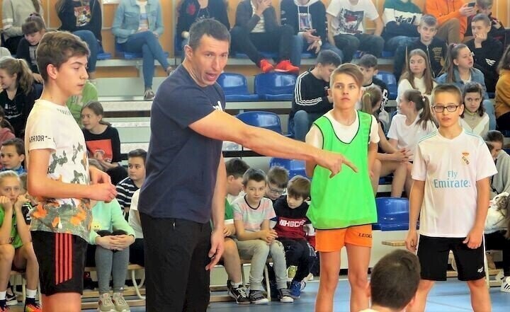 Gwiazdy piłki ręcznej odwiedziły gminę Sulejów