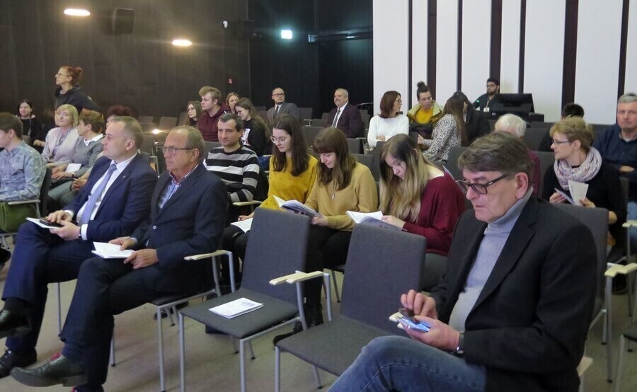 Piotrkowscy uczniowie pomogą zagospodarować teren wokół wieży ciśnień