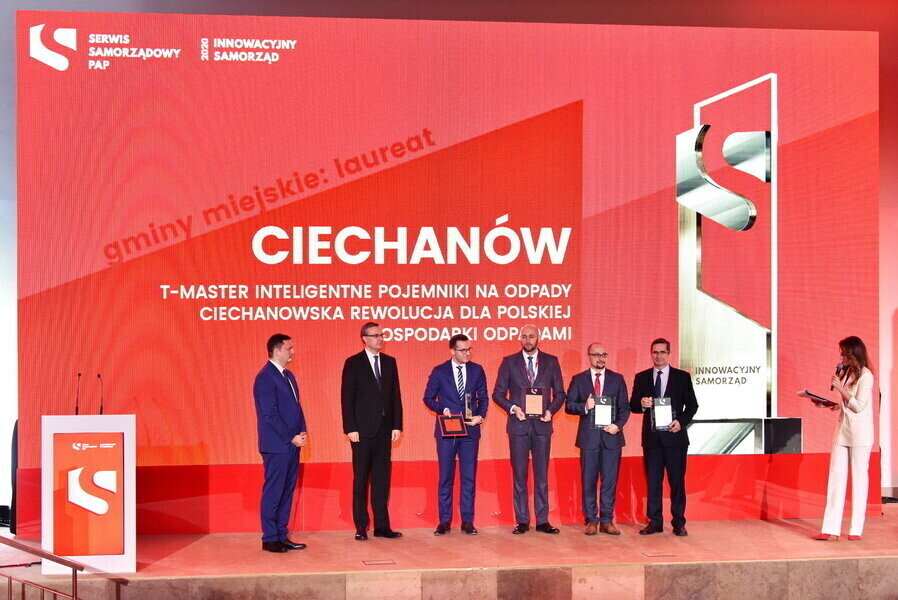 Inteligentne śmietniki - innowacja z Ciechanowa za którą nie nadąża prawo