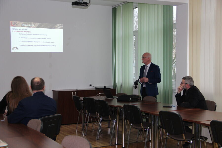 Na UJK będą kształcić pielęgniarki