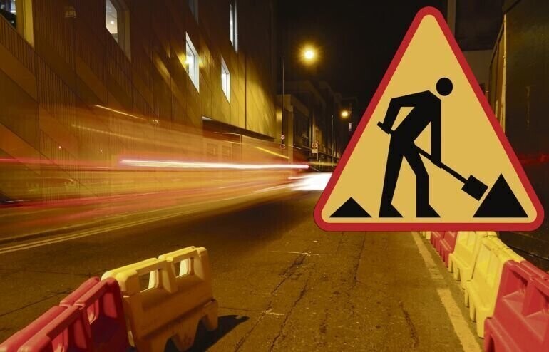 Remonty piotrkowskich dróg w blasku księżyca