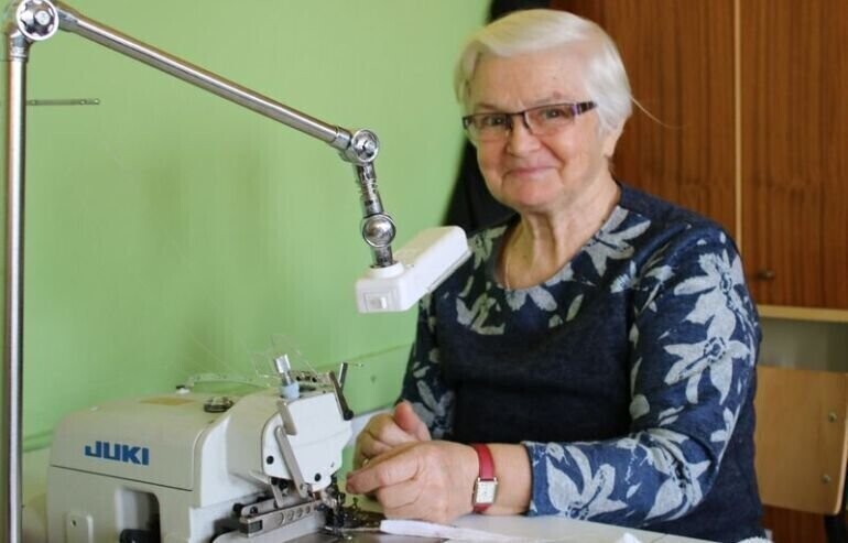 W Sulejowie szyją maseczki