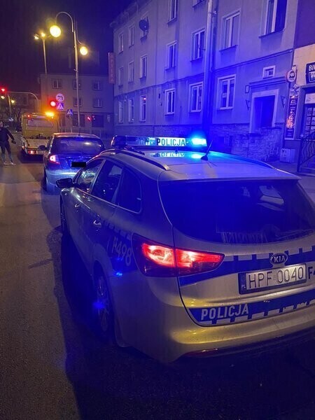 Kierowcy ciężarówek zatrzymali pijanego kierowcę