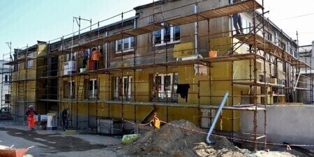 Piotrków. Zamurowa 1 w remoncie