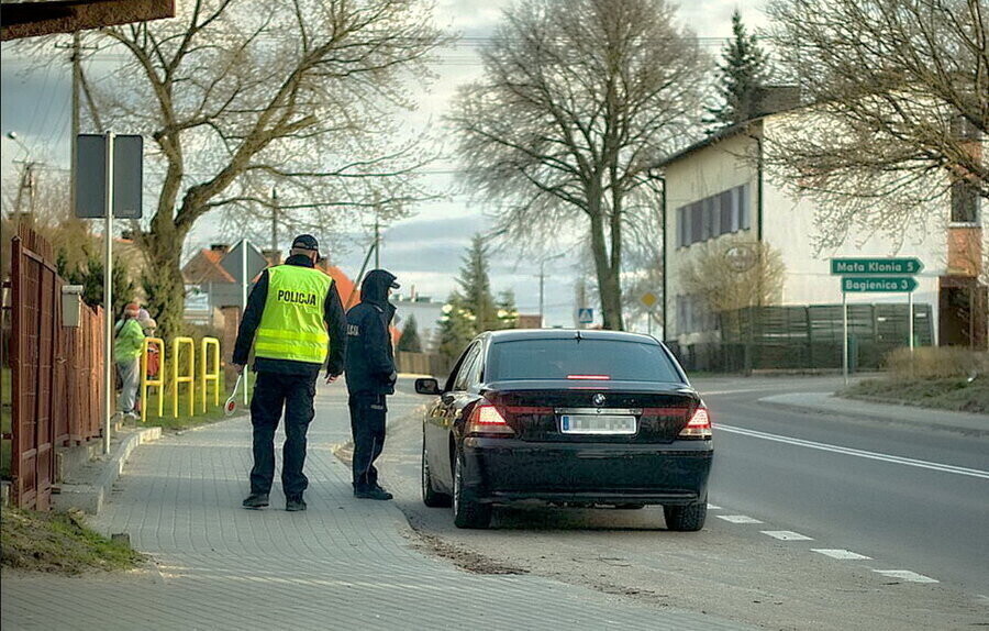 Mandat za wyjazd do rodziny samochodem w Święta