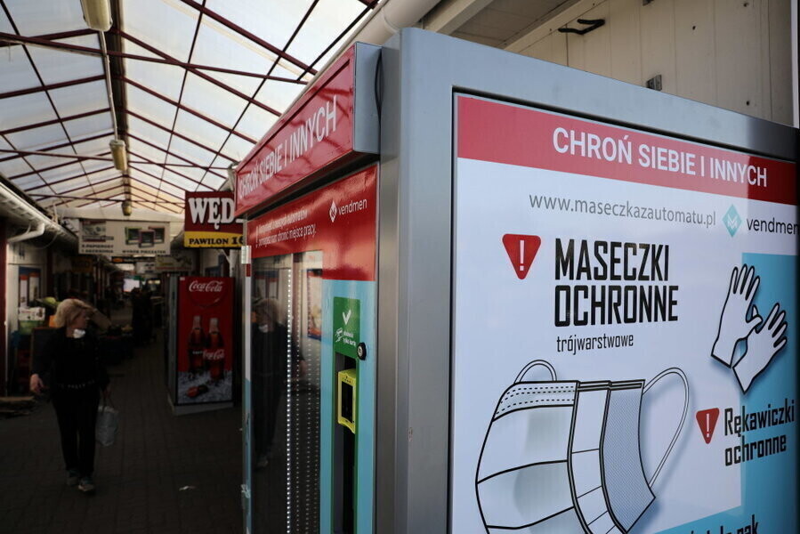 Zasłanianie ust i nosa nie tylko maseczką ale także np. szalikiem lub chustą