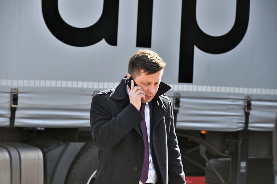 Dworczyk chcielibyśmy żeby część ograniczeń po świętach była zdejmowana