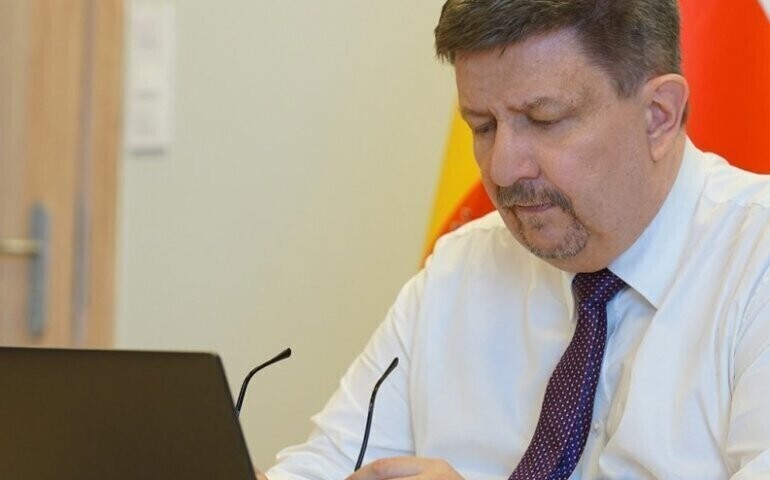 Marszałek Schreiber będą kolejne programy pomocy dla przedsiębiorców