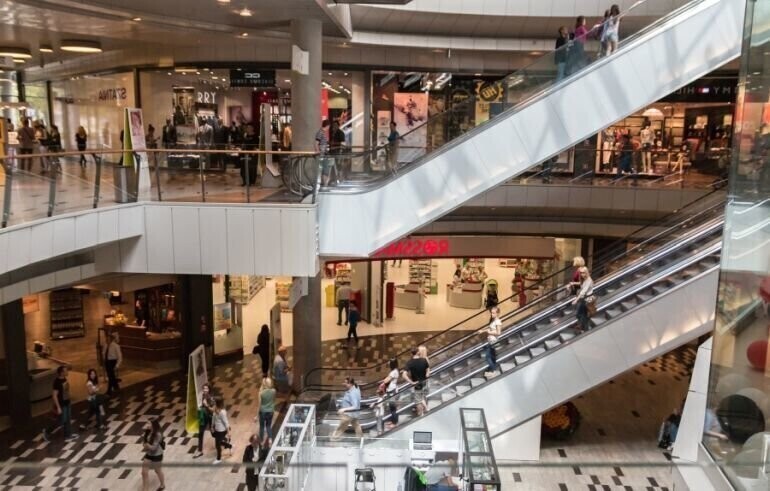 4 maja ruszą hotele centra handlowe i rehabilitacja lecznicza