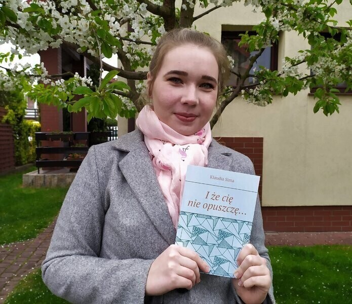 Świeżo upieczona absolwentka Piomy wydała książkę