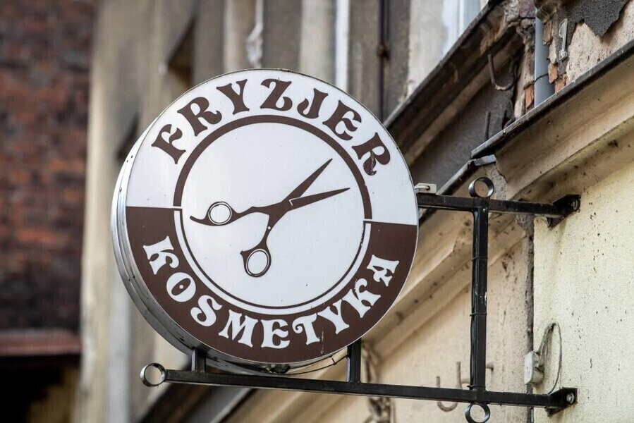 Szumowski duże prawdopodobieństwo otwarcia salonów fryzjerskich i kosmetycznych od 18 maja