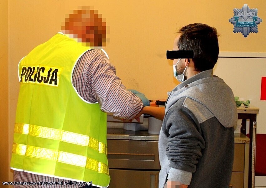 Ukradł paczkę papierosów. Może trafić za kratki na 12 lat