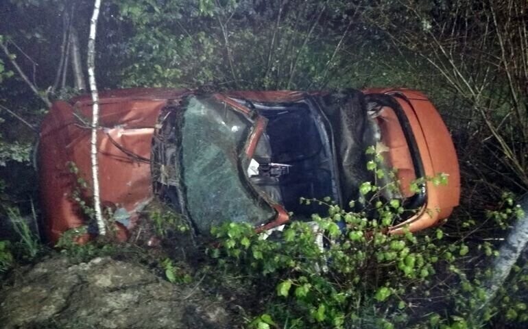 Po pijanemu spowodował wypadek. Zakrwawiony i boso chodził po DK 12