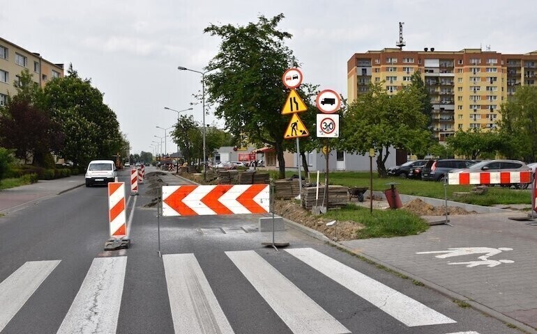 Drogowcy pracują na Belzackiej