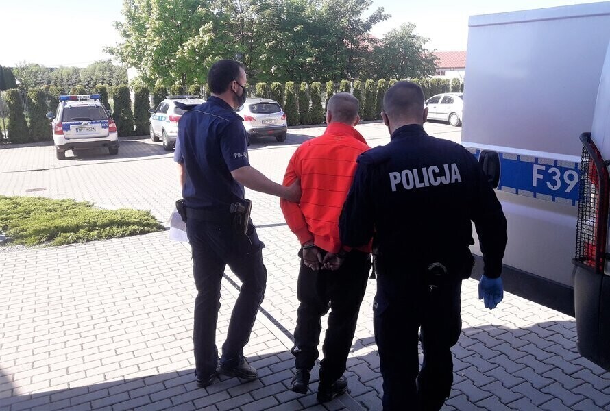 Przyjechali ze stolicy by okraść plebanię