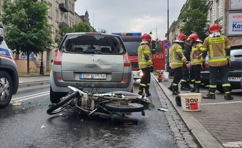15-letni motorowerzysta spowodował wypadek