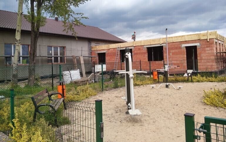 Trwa rozbudowa Domu Ludowego w Oprzężowie