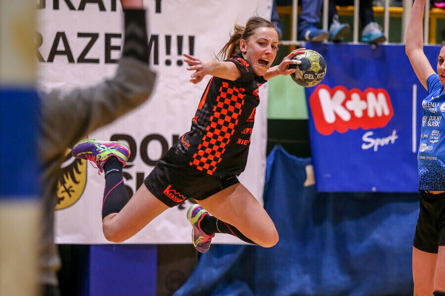 Znamy pełną kadrę Piotrcovii na sezon 202021