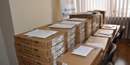 Kolejne komputery dla uczniów