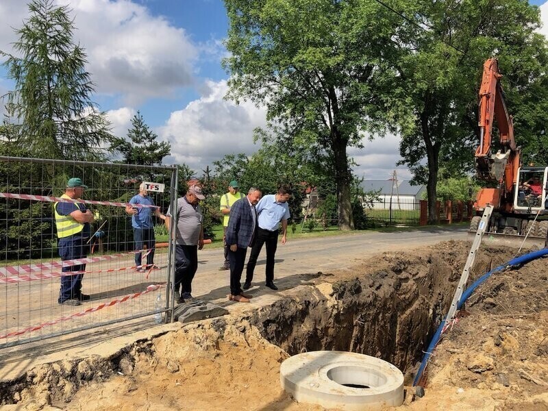 W gminie Wolbórz budują kanalizację