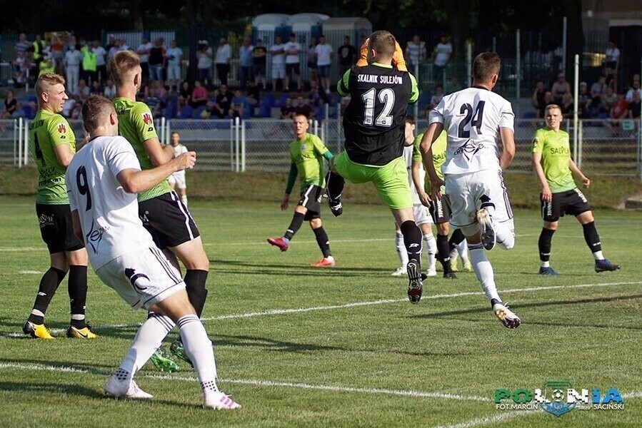 Wyniki IV ligi łódzkiej. Polonia wysoko przegrywa w Sulejowie