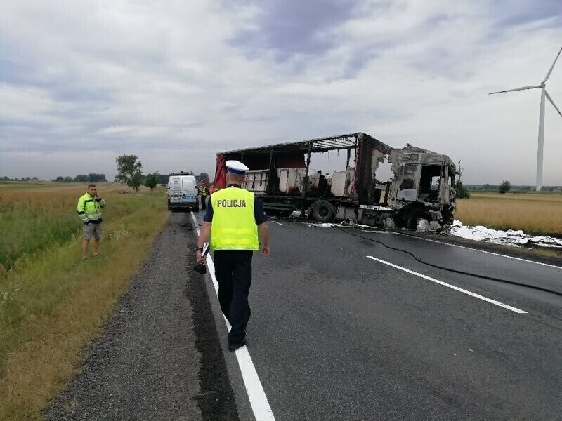 Wypadek na DK nr 12. Droga zablokowana AKTUALIZACJA