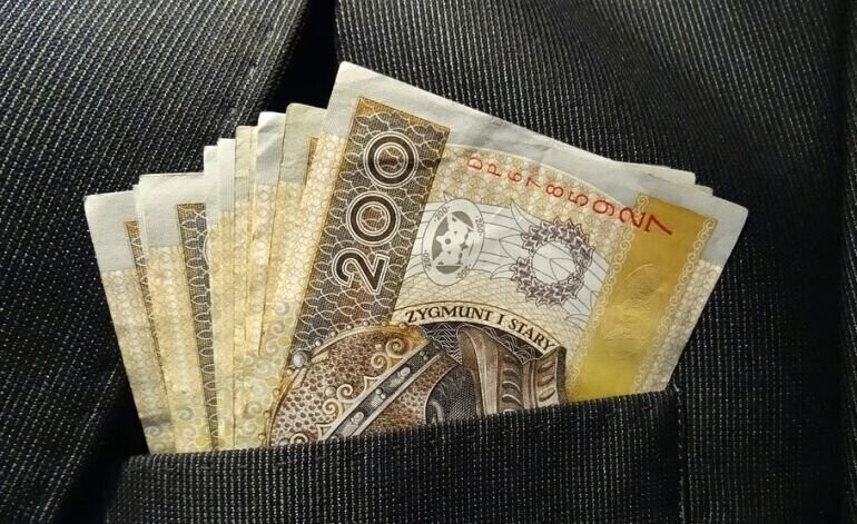 Miejski rzecznik konsumentów w Piotrkowie wyjaśnia czym są wakacje kredytowe