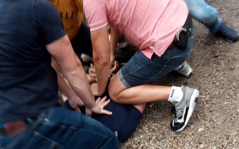 Proponowali seks małoletnim. Zostali zatrzymani przez policję