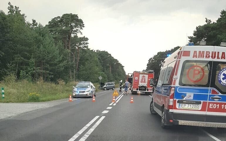 Zderzenie dwóch osobówek w Sulejowie