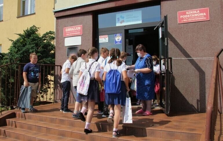 Gmina Wola Krzysztoporska Szkoły przygotowują się do 1 września