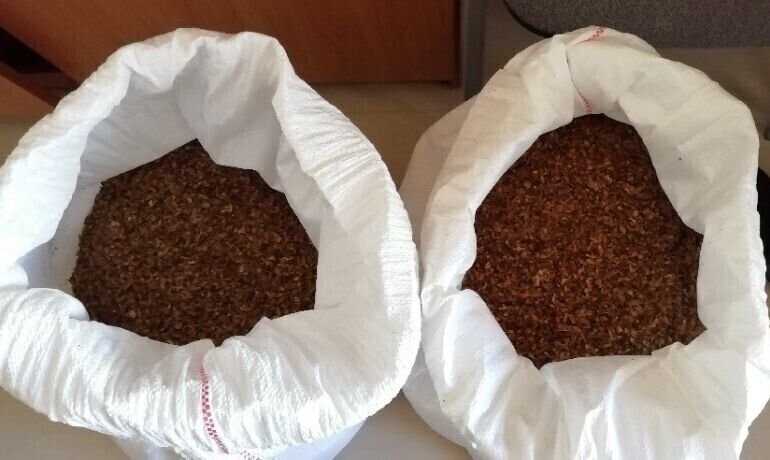 Pili alkohol w miejscu publicznym wpadli za narkotyki