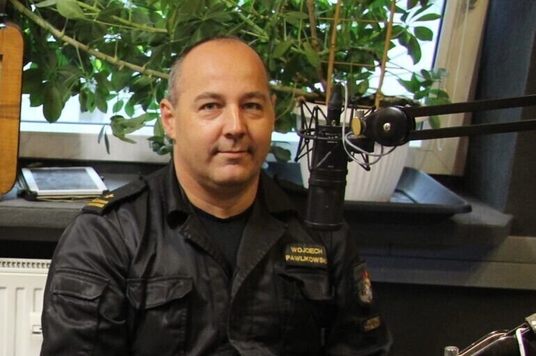 Maseczki i środek do dezynfekcji. Wszystko dowiozą strażacy