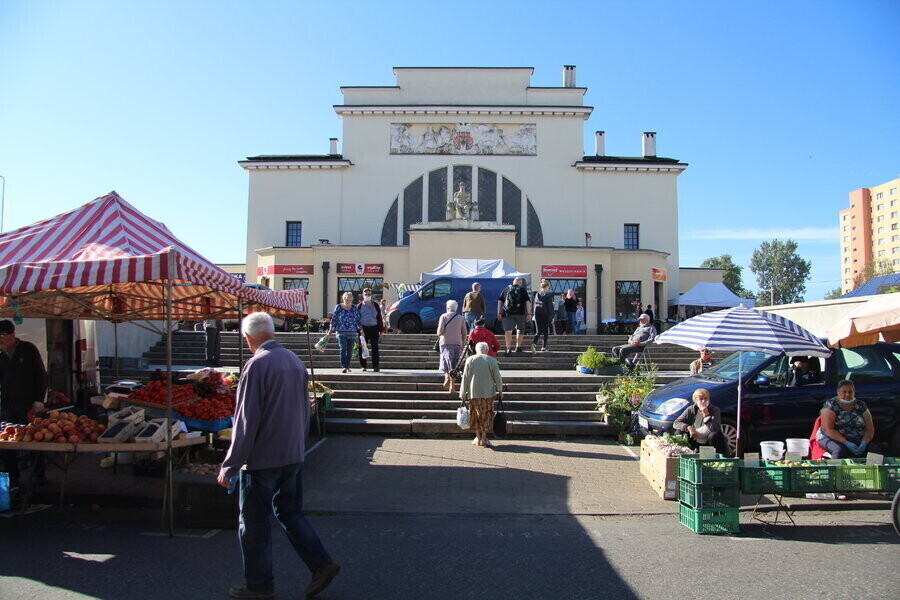 Kolejne organizacje włączają się w spór o targowisko miejskie