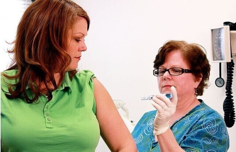 Dla kogo refundowane szczepienie przeciw grypie