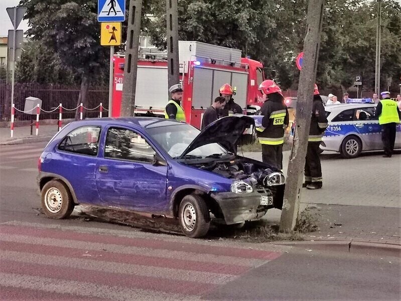 Gruzin bez uprawnień sprawcą kolizji