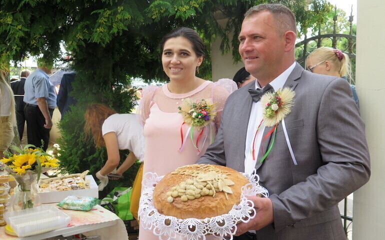 Msza dziękczynna w Czarnocinie. Rolnicy dziękowali za plony