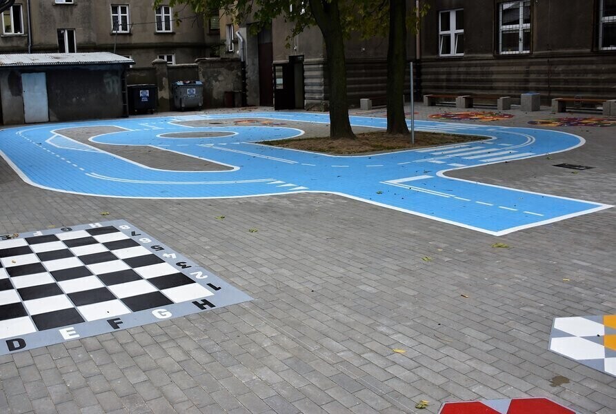 Kończy się budowa boisk przy SP nr 11