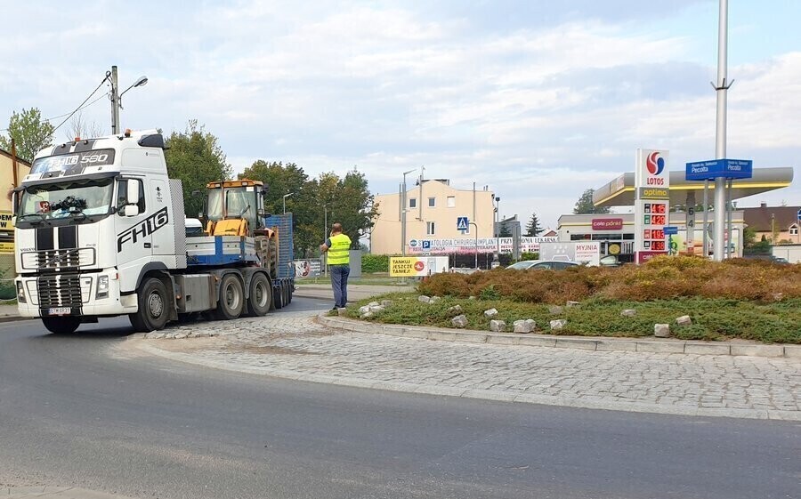 ZDiUM naprawia rondo Pecolta ale tylko doraźnie