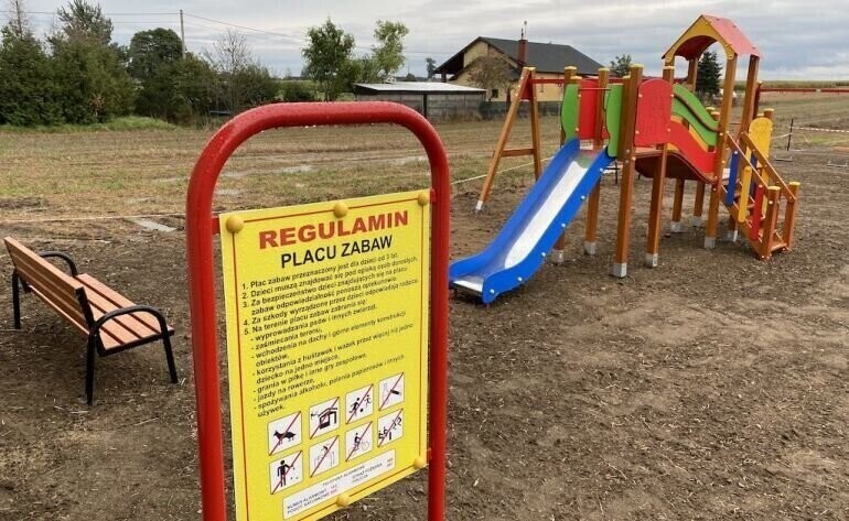 Gmina Wolbórz Psary Stare z placem zabaw