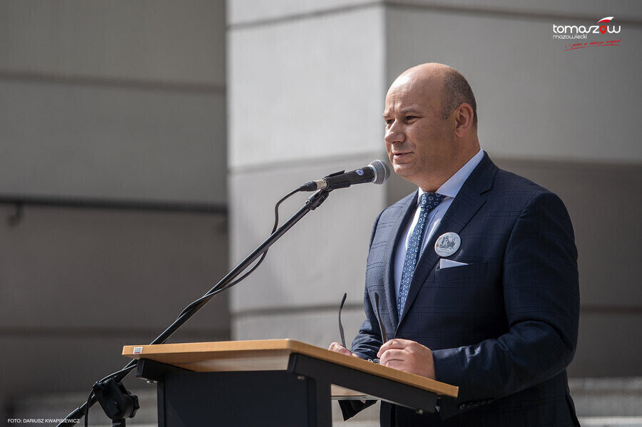 Prezydent Tomaszowa zakażony koronawirusem