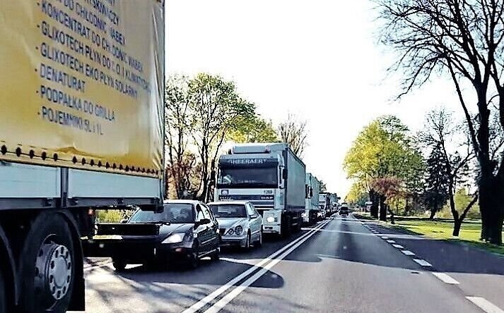 Blokada DK nr 12 przesunięta