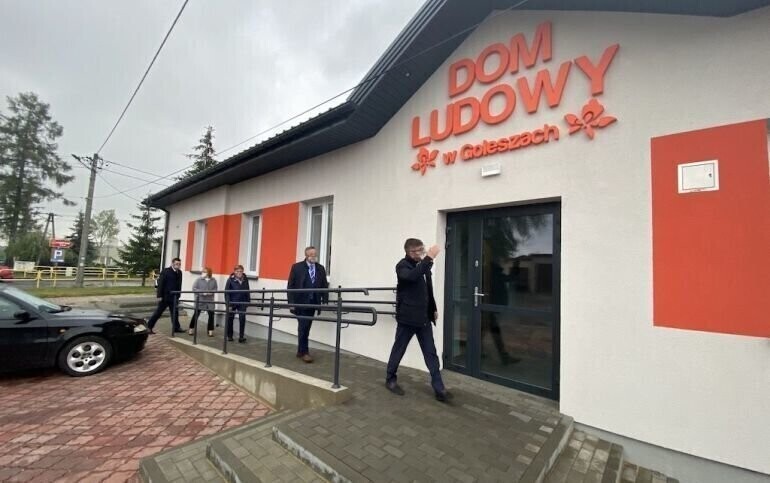 Gmina Wolbórz Dom Ludowy w Goleszach gotowy