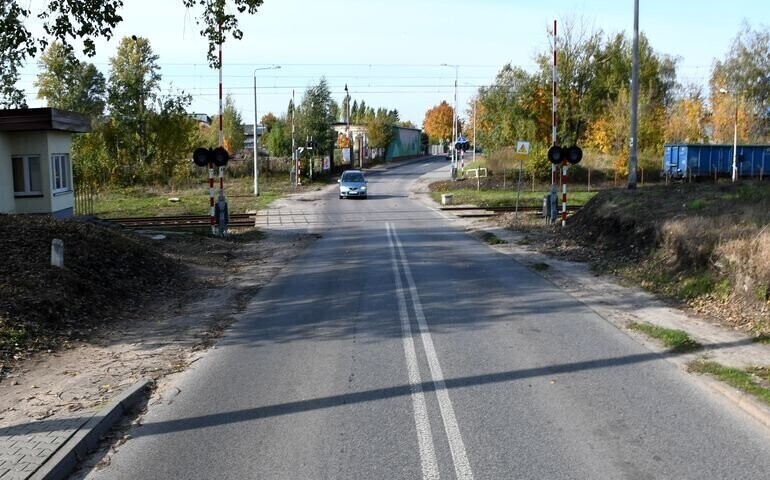 Powstanie brakujący fragment chodnika i ścieżki rowerowej