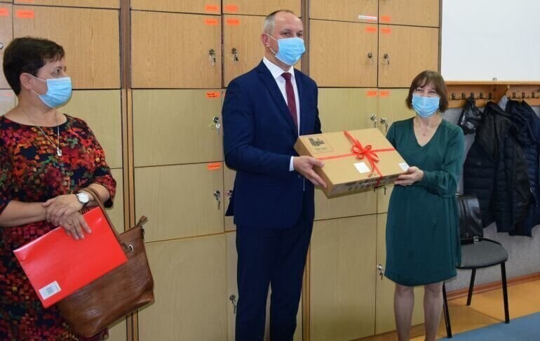 Gmina Czarnocin Nowe komputery na Dzień Edukacji Narodowej