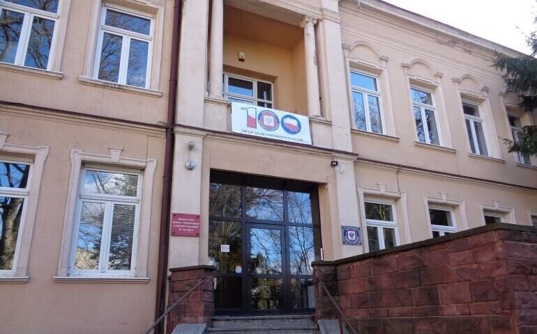 Sanepid w Piotrkowie zawiesza działalność i przechodzi na pracę zdalną