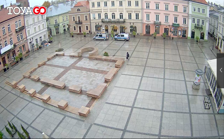 Plakaty i transparenty zniknęły. Policja wszczęła postępowanie