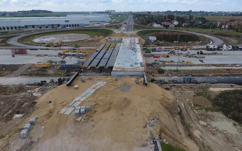 Kiedy pojedziemy wiaduktem nad A1 na węźle Piotrków Południe