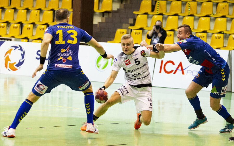 Piotrkowianin przegrał we własnej hali z Chrobrym