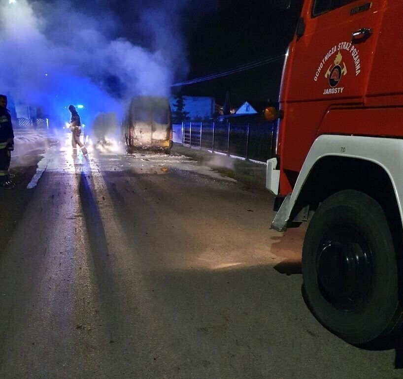 Pożar dostawczaka w Michałowie